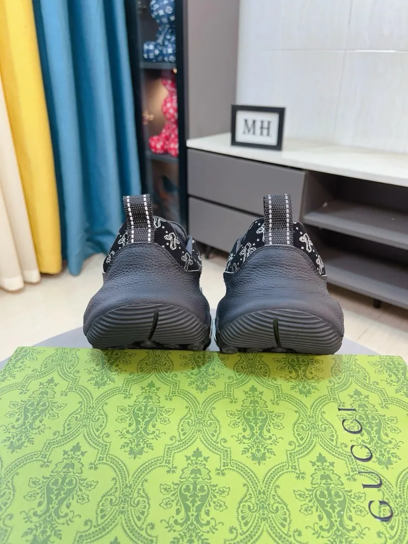 Men's shoes 💰560🌹🌹【GUCCI】pop-top casual sneakers with daddy outsole, breathable and comfortable, easy to walk, a versatile style for trendy men, upper with cowhide edged outsole design➕genuine leather lining➕Gucci's popular original outsole, sports and running style, super comfortable. Code number 38-44
